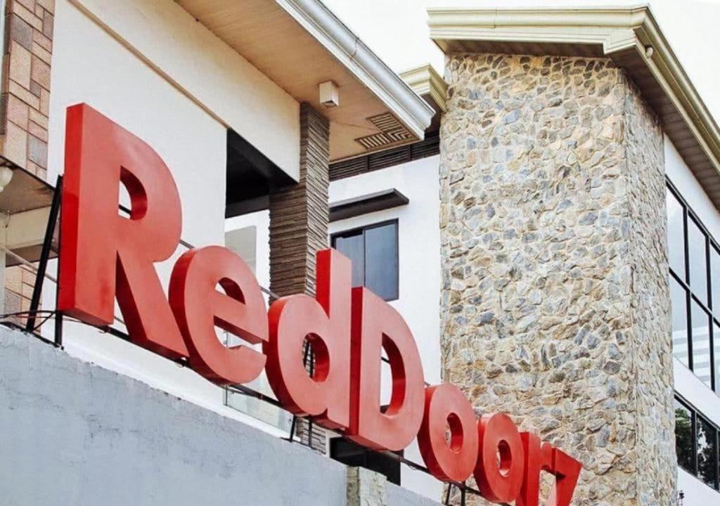 Reddoorz @ Jackie'S Hotel & Restaurant Ipil  Exteriör bild